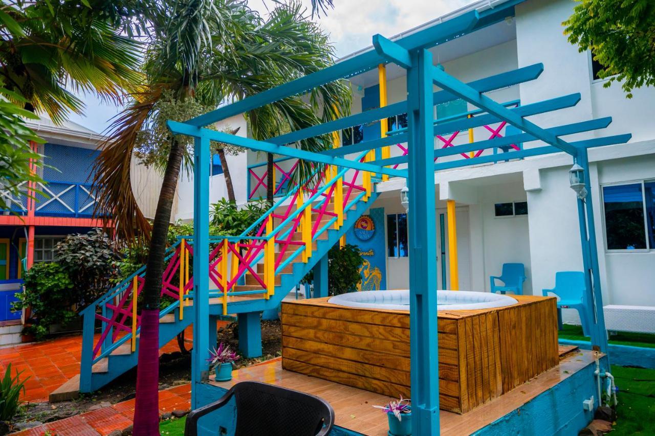 Salt Wata Aparthotel Fresh Water Bay Bagian luar foto